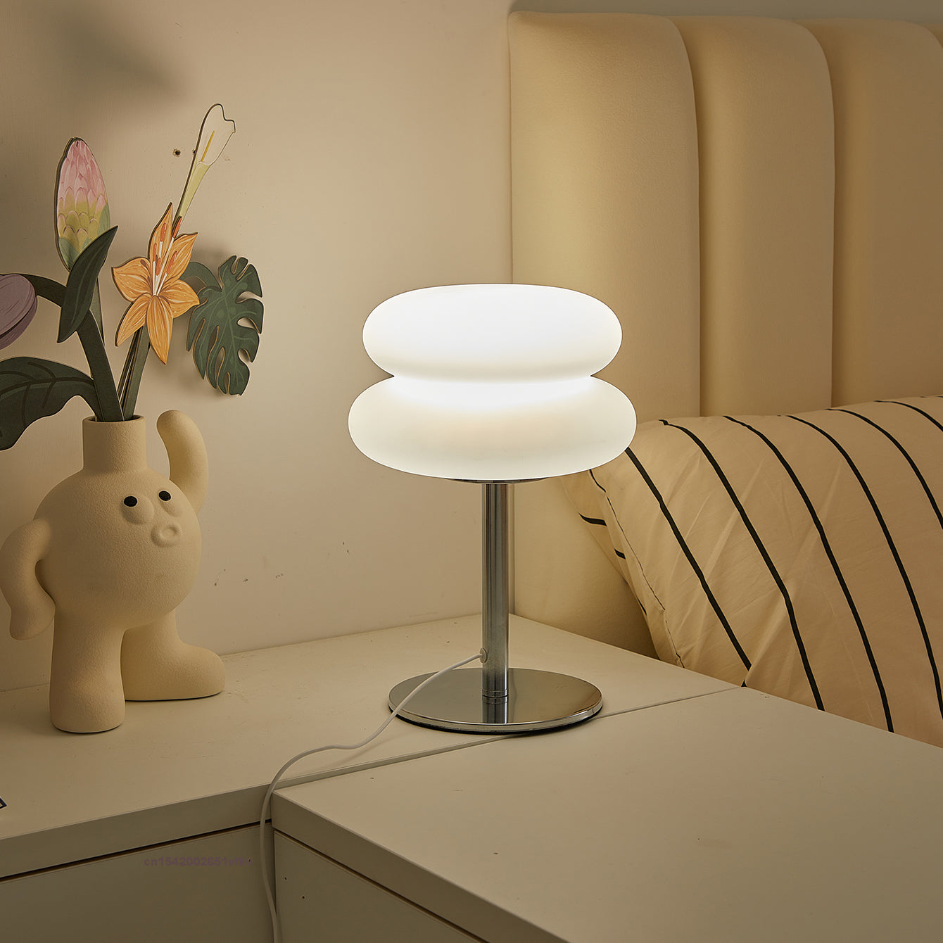 Mushroom LED Bedside Lamp - USB Plug, 9-Level Dimming
