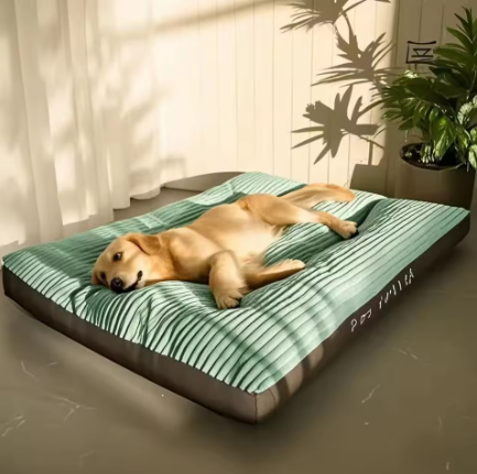Winter Dog Bed - Soft Fleece Blanket & Cushion