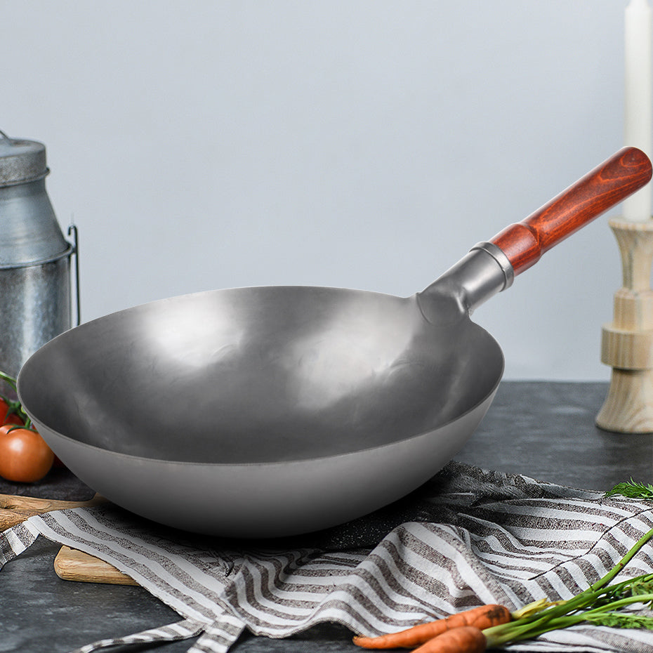 High-Quality Iron Wok - Non-Stick, No Coating, Gas Compatible