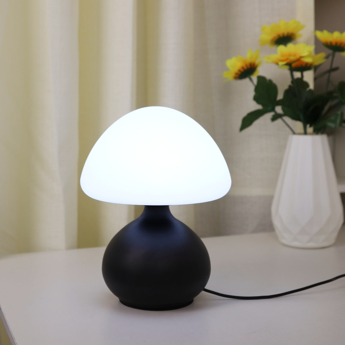 Modern Mushroom Lamp: 3-Color Switch, Infinite Dimming, Home Decor